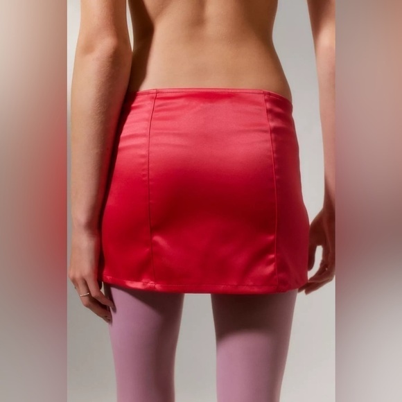 Urban Outfitters Pink Satin Diamante Mini Skirt size M NWT - Picture 5 of 9